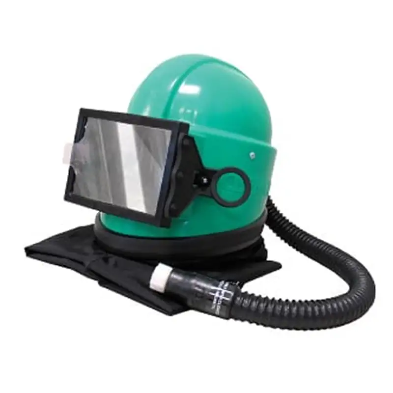 Vista frontal del casco de granallado Clemco Apollo 20HP para arenadores