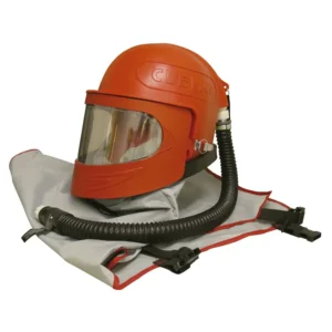 Vista lateral del casco de arenado Clemco Apollo 600 para seguridad industrial